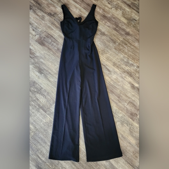 Lulus Black Sleeveless Jumpsuit Tie Around Waist V Neck Size S Wide Leg - Picture 5 of 8